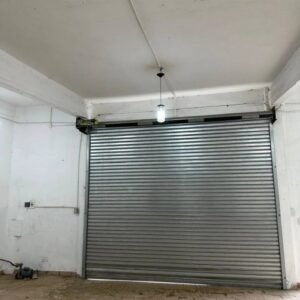 Local De 130 m2 Cubiertos