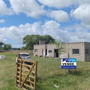 Excelente Lote Con 2 Casas En Paraje Pavón