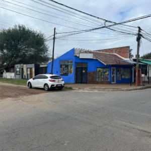 Local De 82 m2 Con Patio