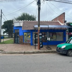 Local De 82 m2 Con Patio